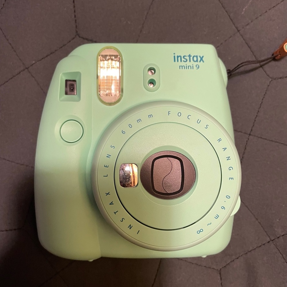 🌻Instax mini 9